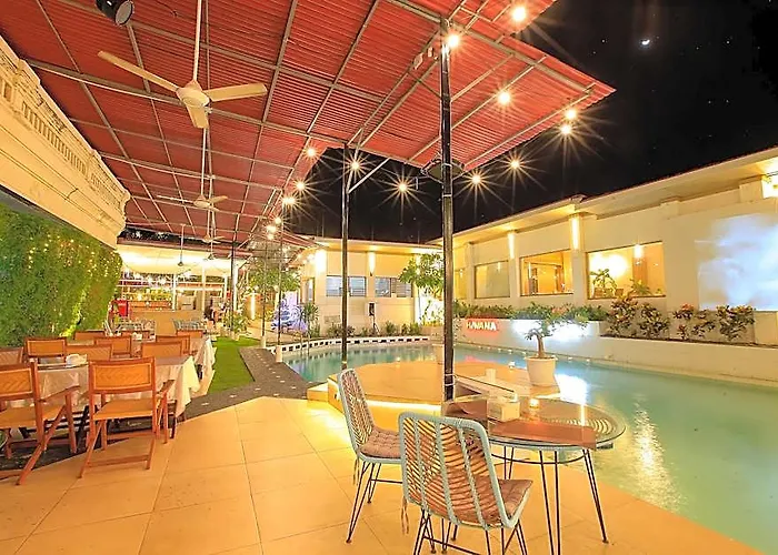 Hotel Lavender And