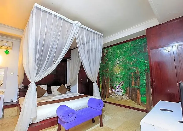 Hotel Lavender And 4*