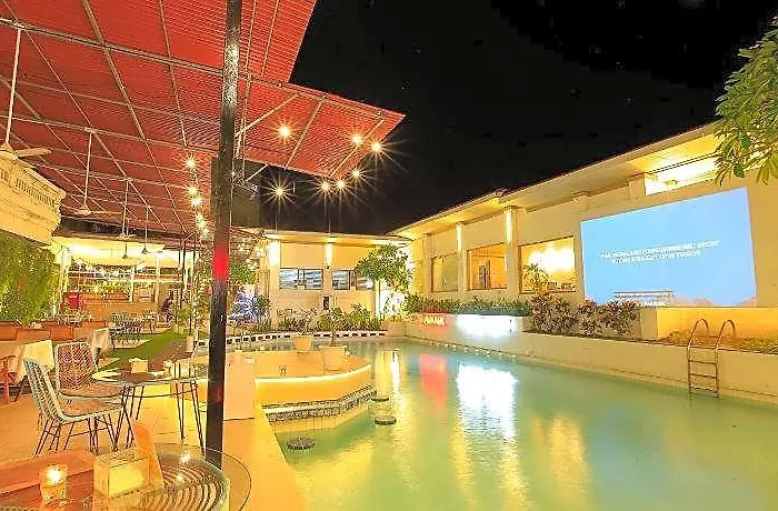 Hotel Lavender And