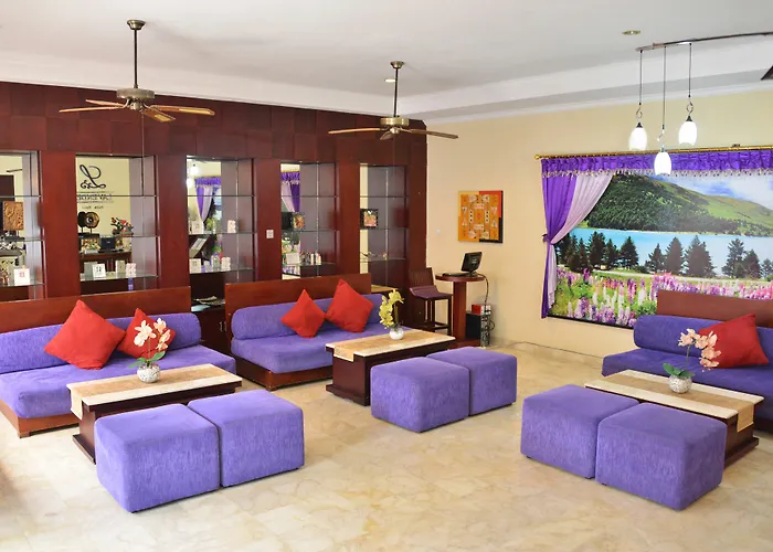 Hotel Lavender And 4*